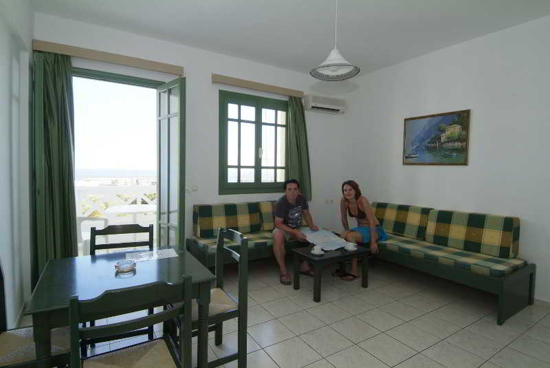 Nikolas Villas Apartments