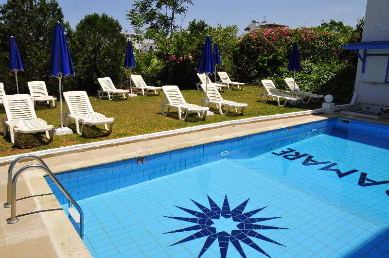 Pollis Hotel