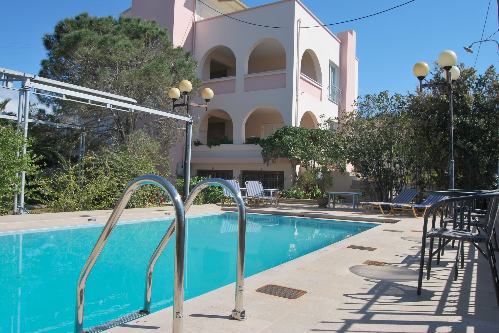 Chrysiida Luxury Suites