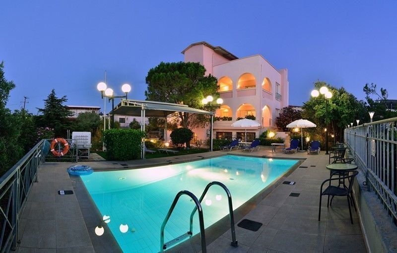 Chrysiida Luxury Suites