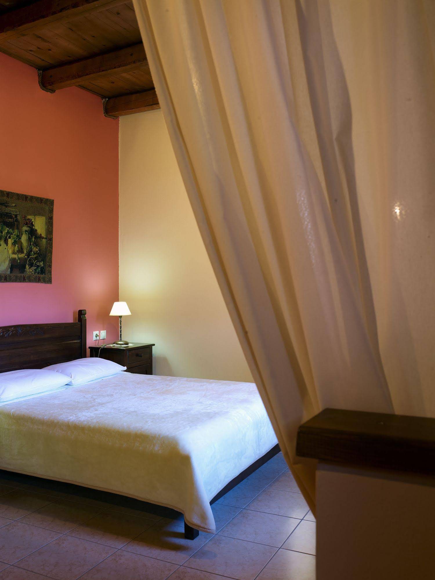 Traditional House Petronikolis