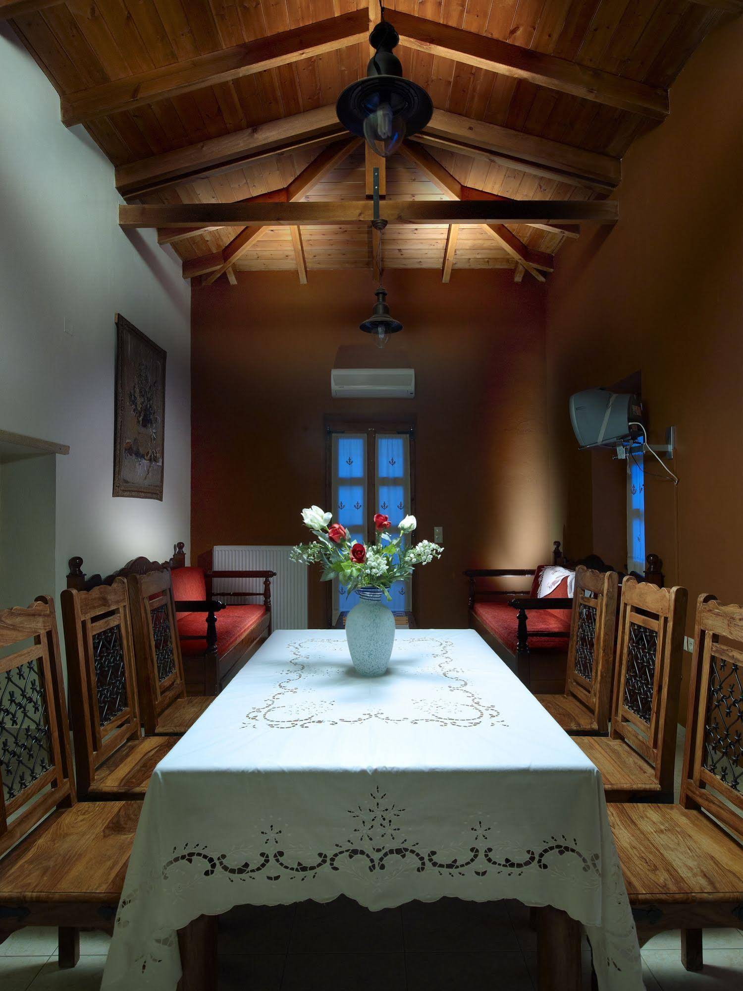 Traditional House Petronikolis