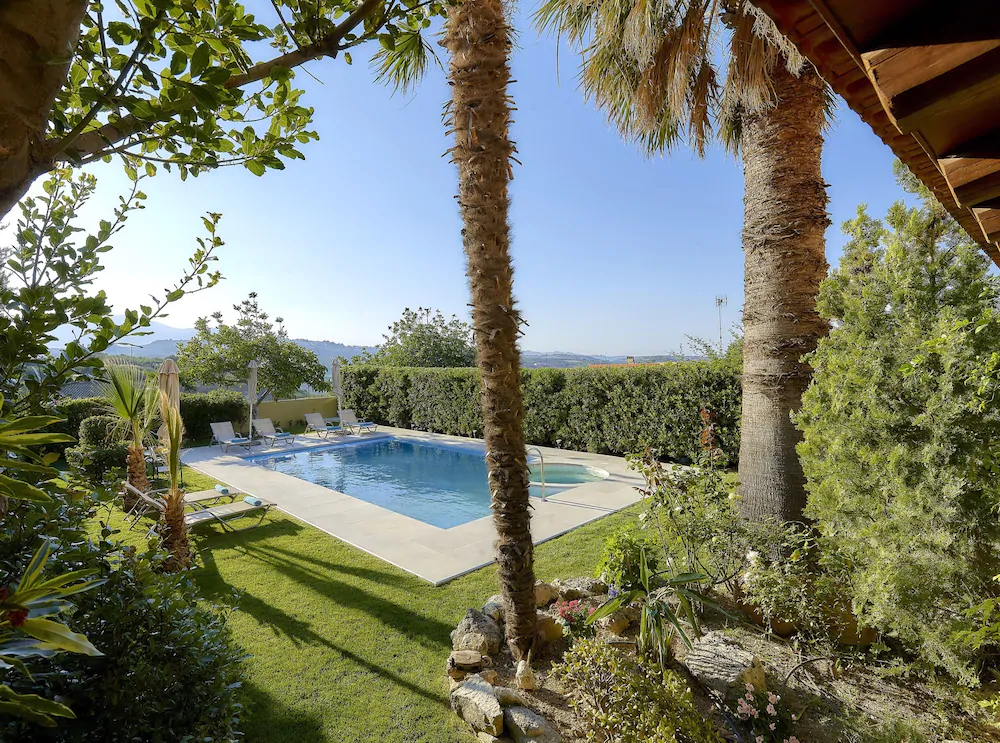 Castello Villa Daphnes