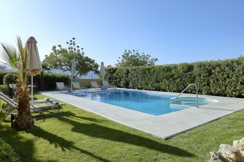 Castello Villa Daphnes