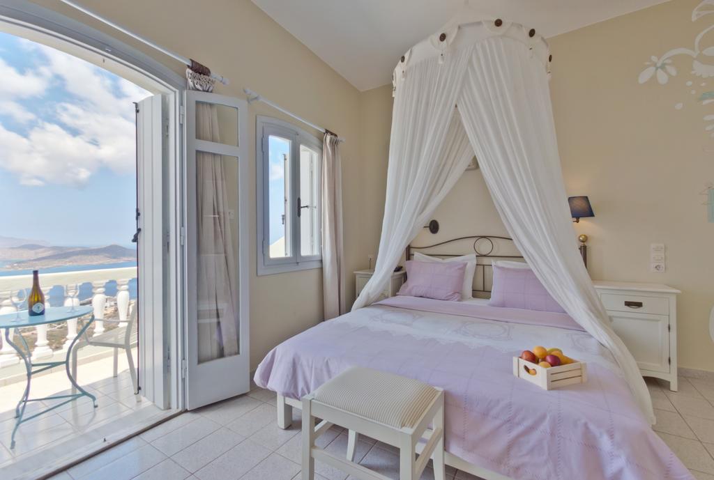 Adrakos Apartments