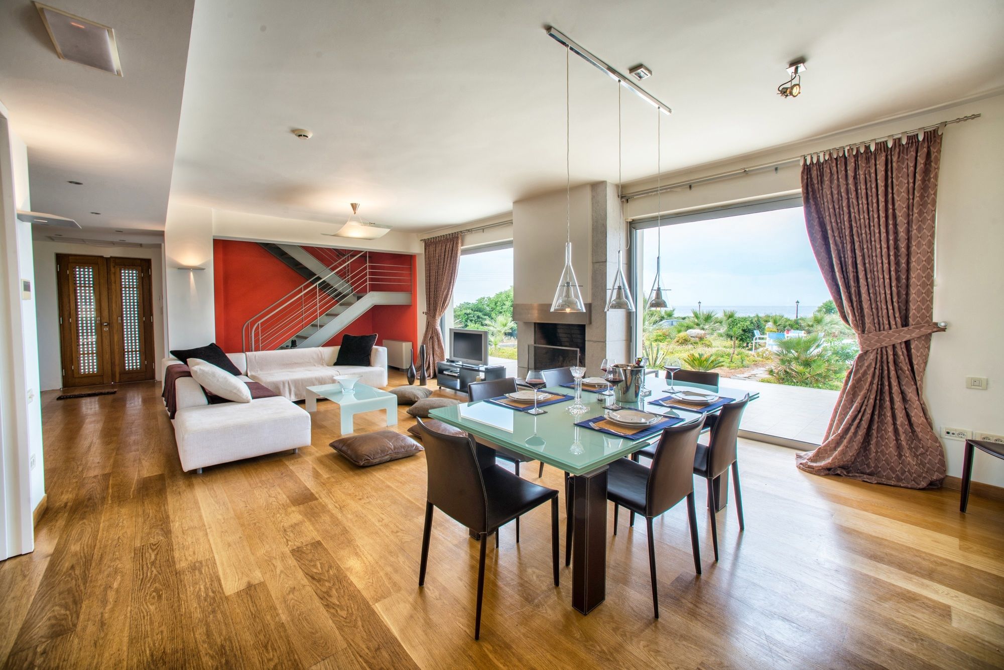 Cretan Beachfront Villas