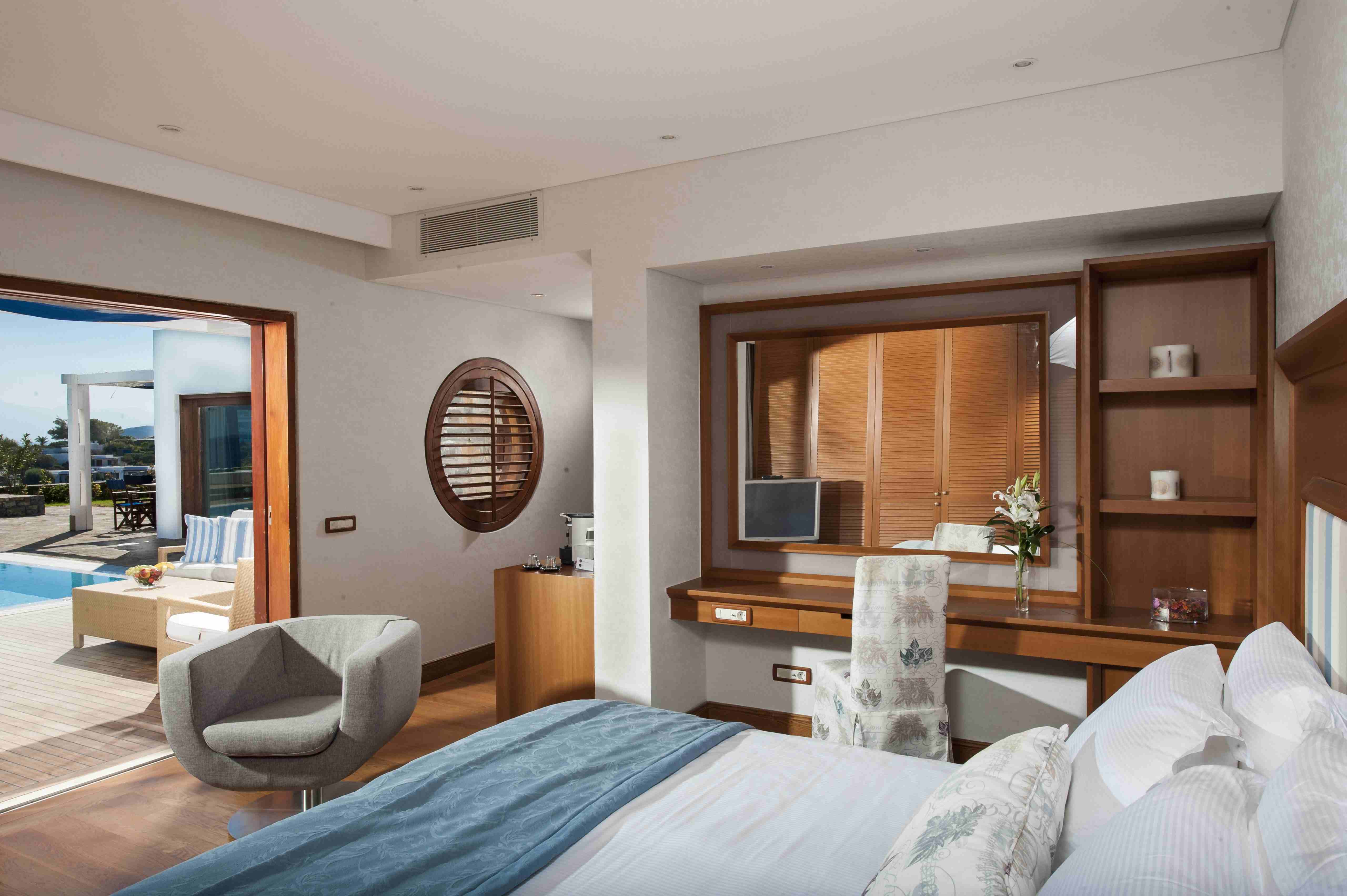 Elounda Beach Hotel & Villas