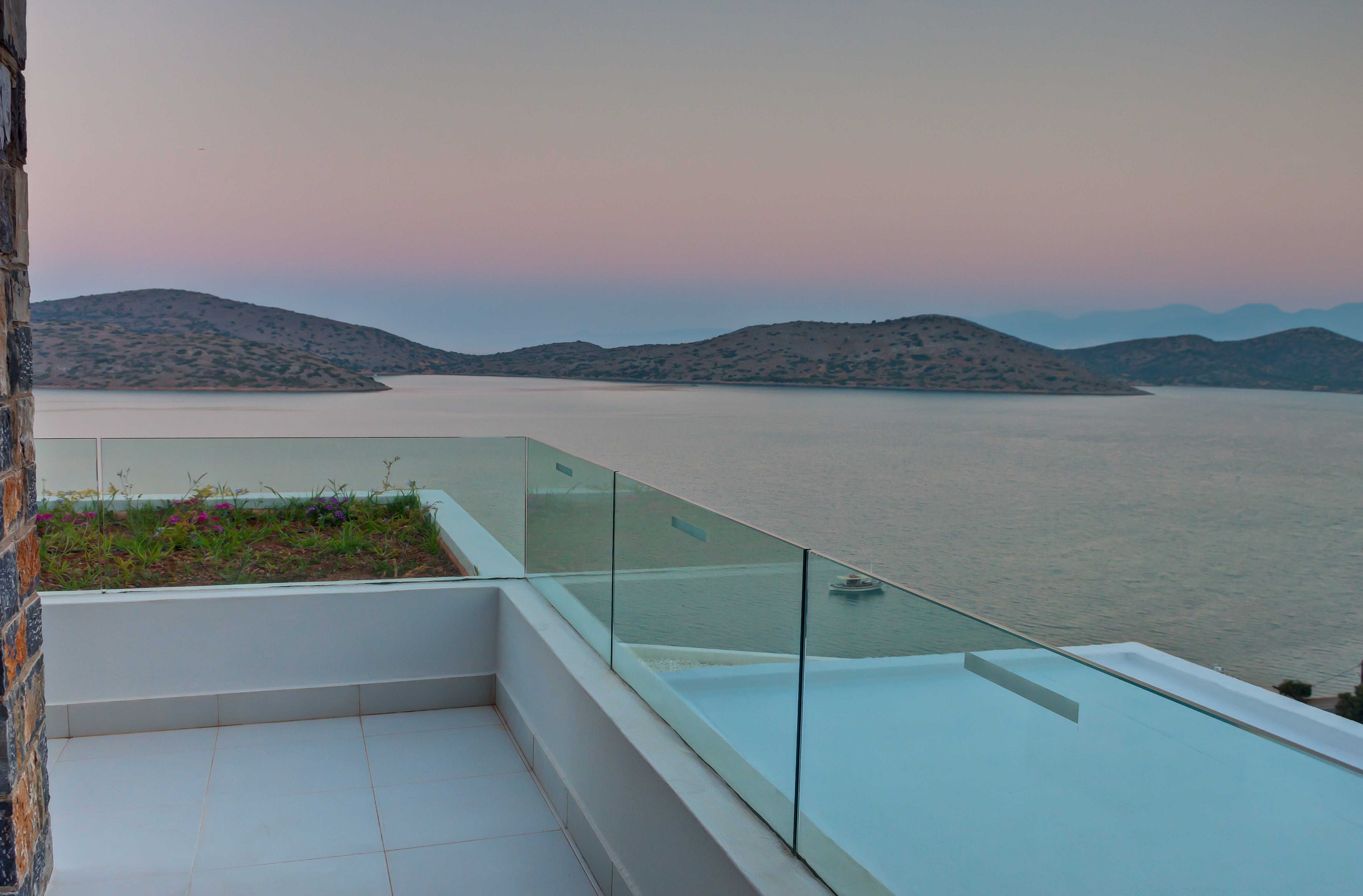 Royal Marmin Bay Boutique & Art Hotel