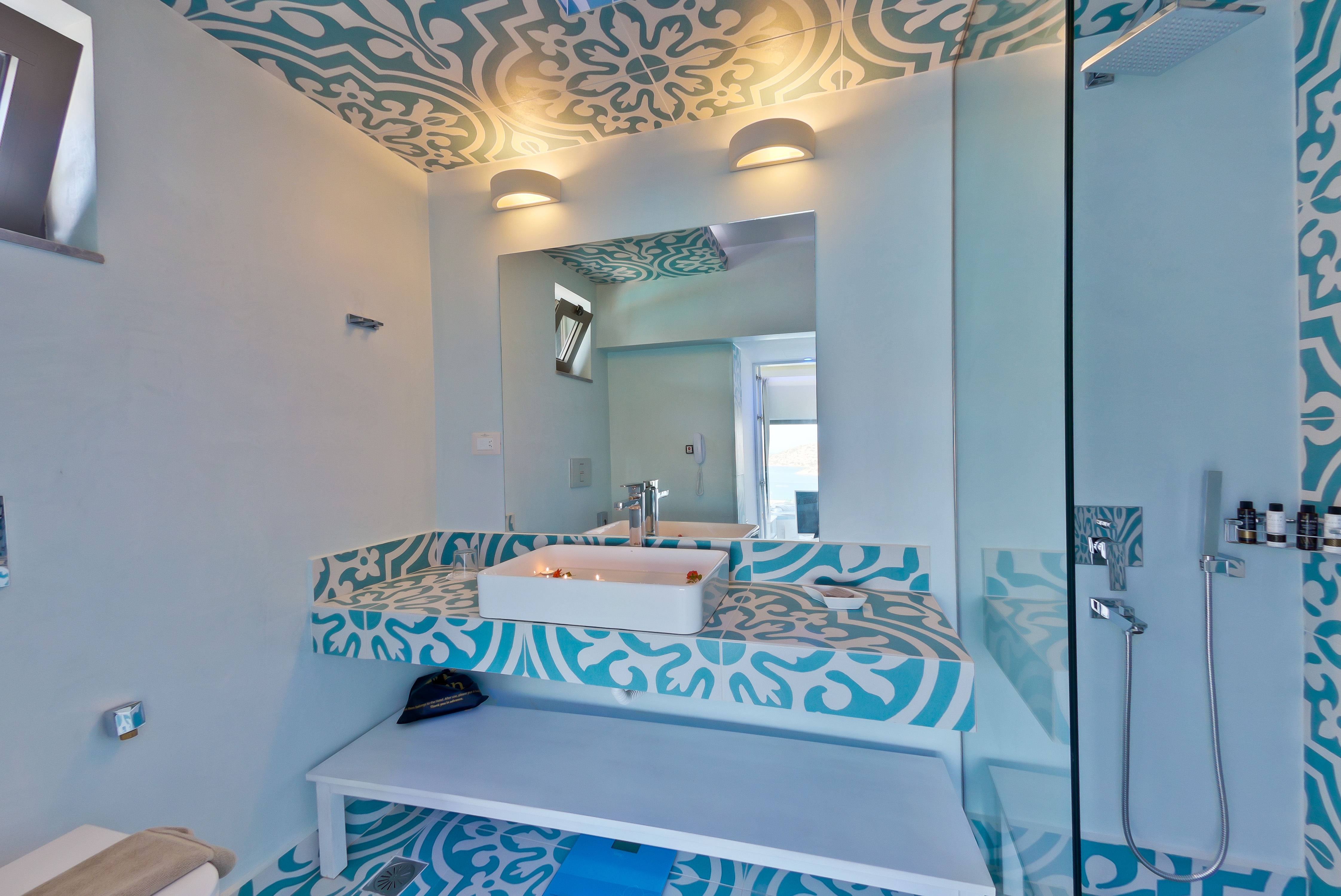 Royal Marmin Bay Boutique & Art Hotel