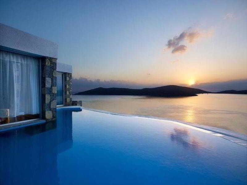 Royal Marmin Bay Boutique & Art Hotel