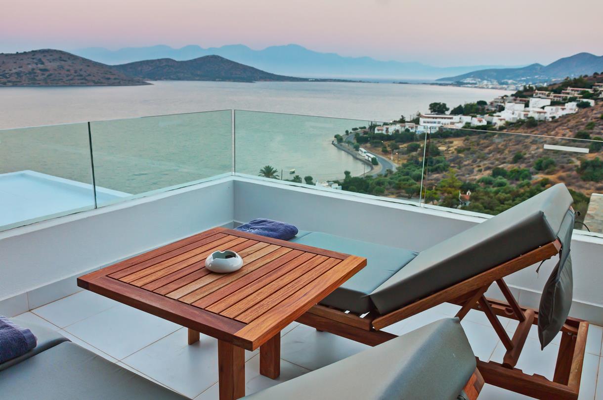 Royal Marmin Bay Boutique & Art Hotel