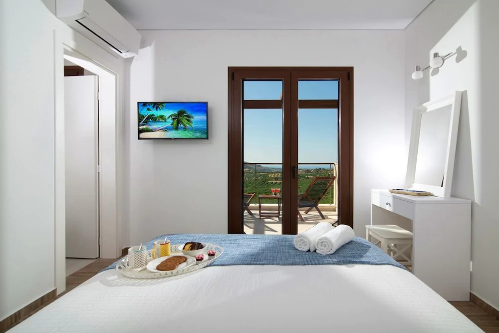 Liatiko Villa Stylish hideaway with pool