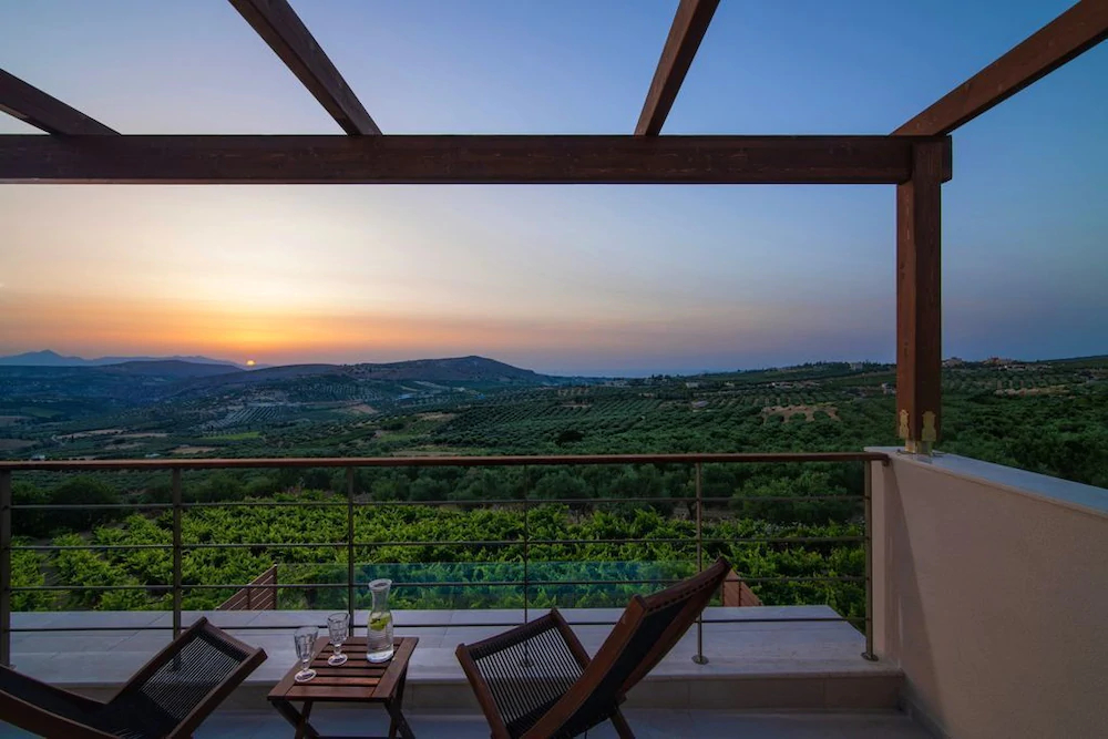 Liatiko Villa Stylish hideaway with pool
