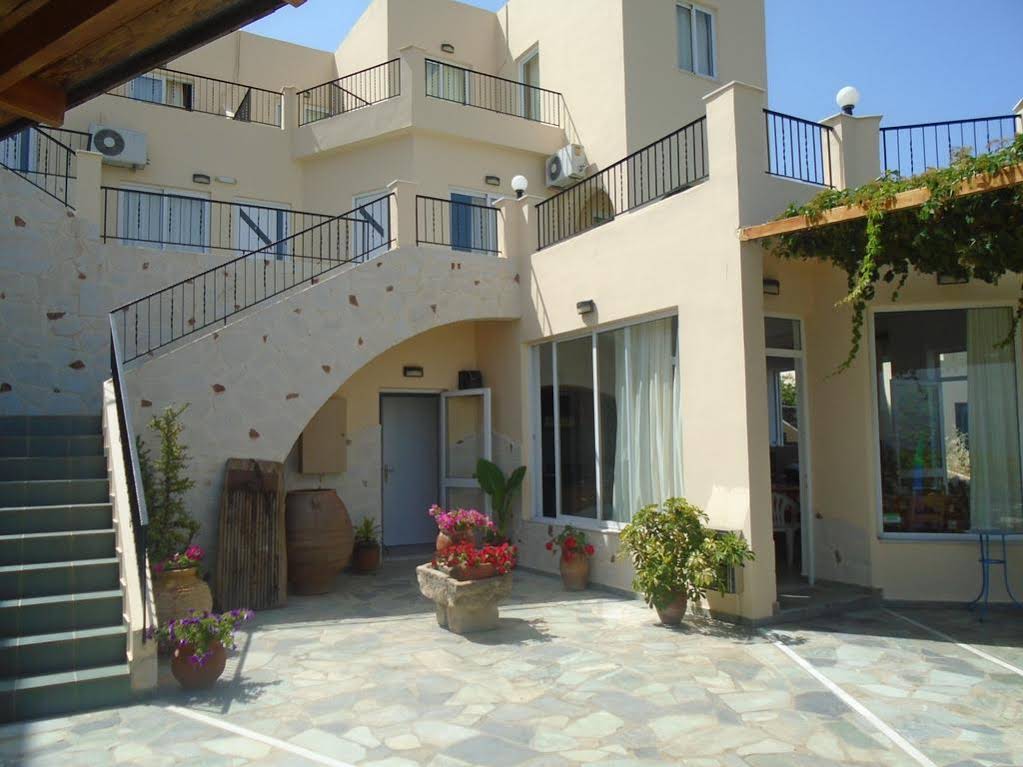 Apartment-Hotel Irida