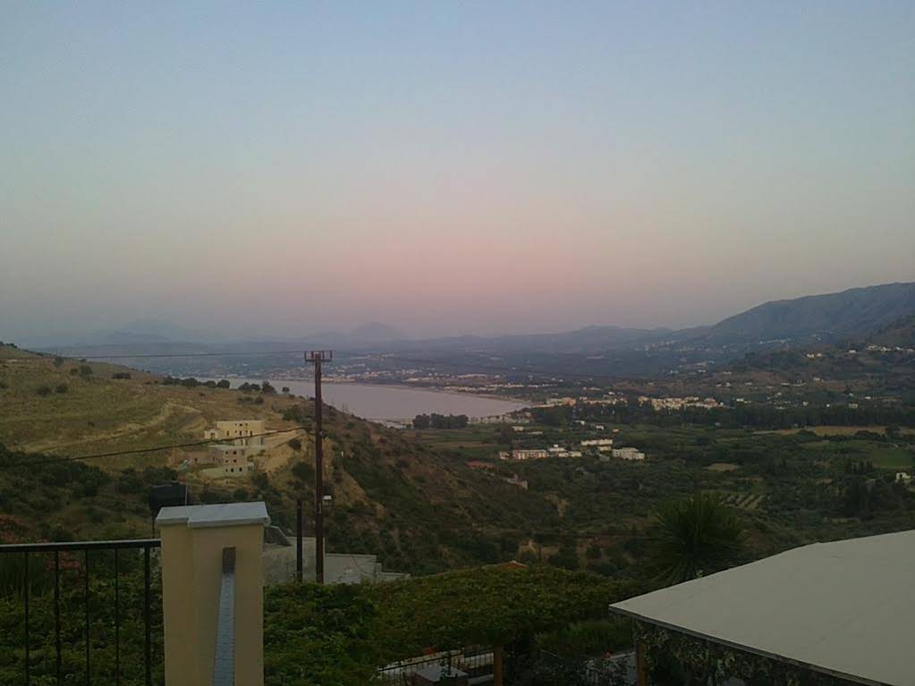 Apartment-Hotel Irida