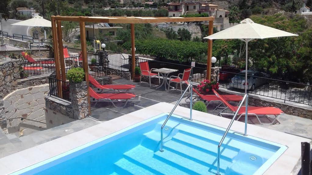 Apartment-Hotel Irida