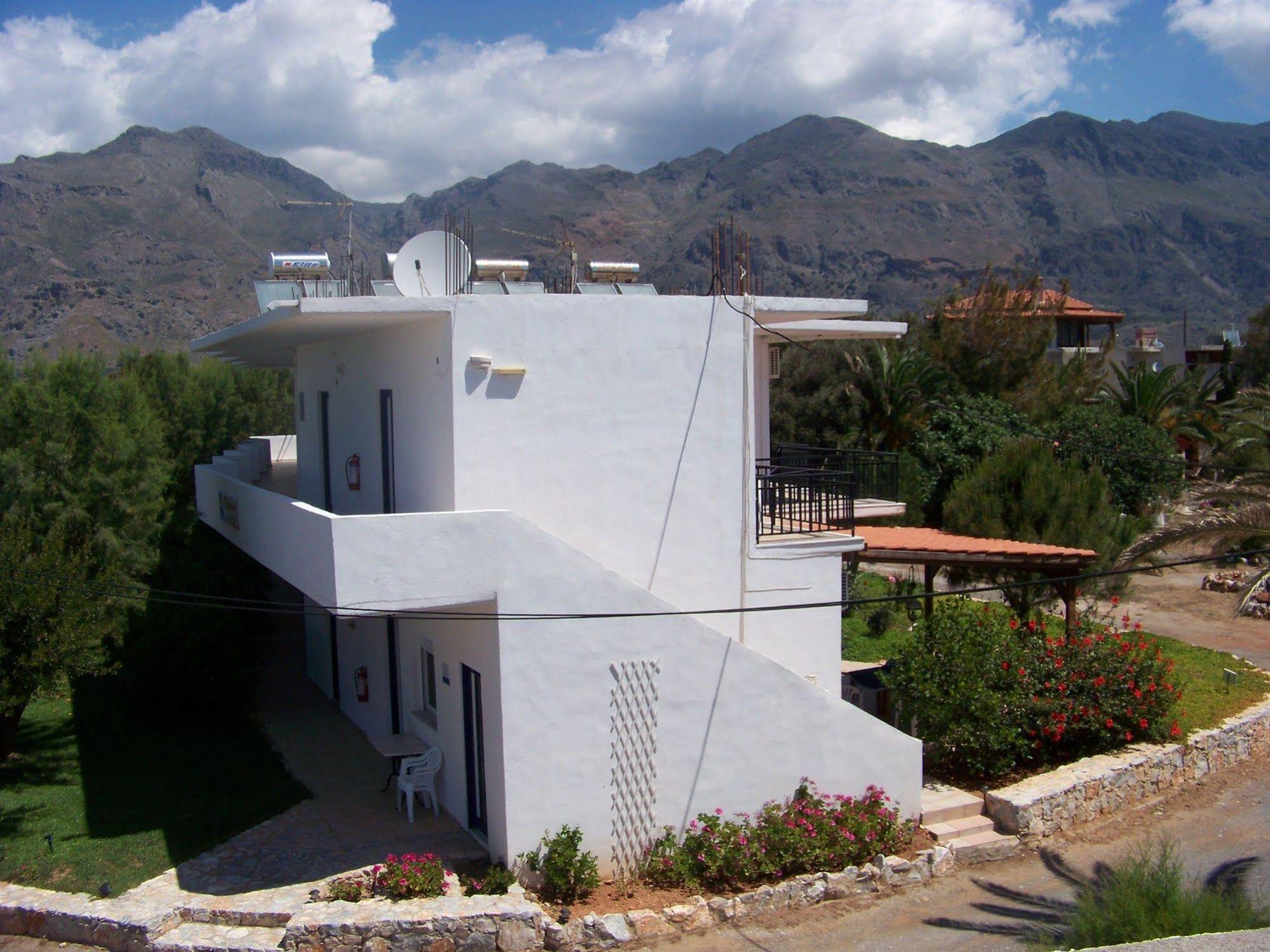 Maria's Studios