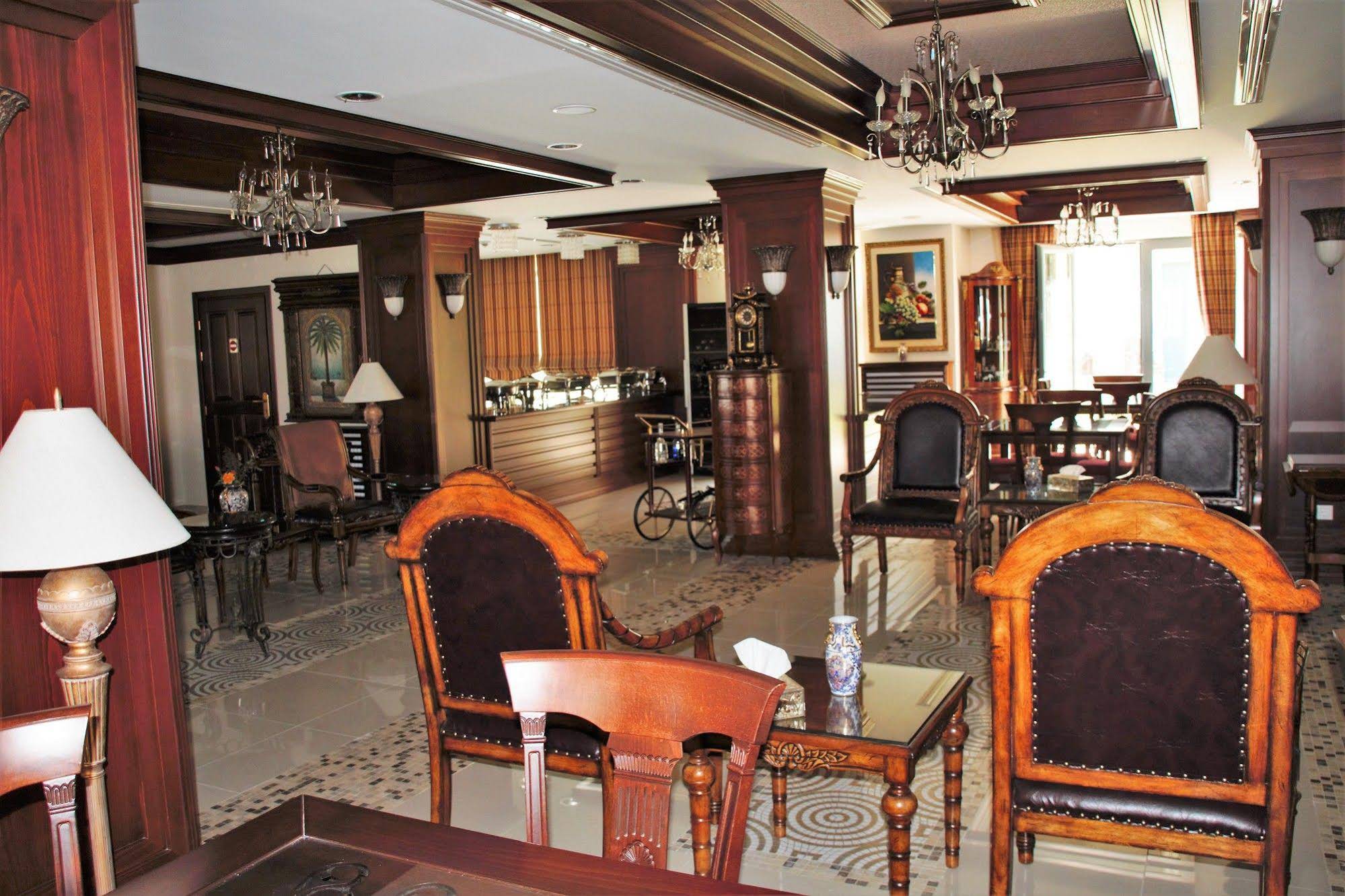 Alexander Hotel Gerakari