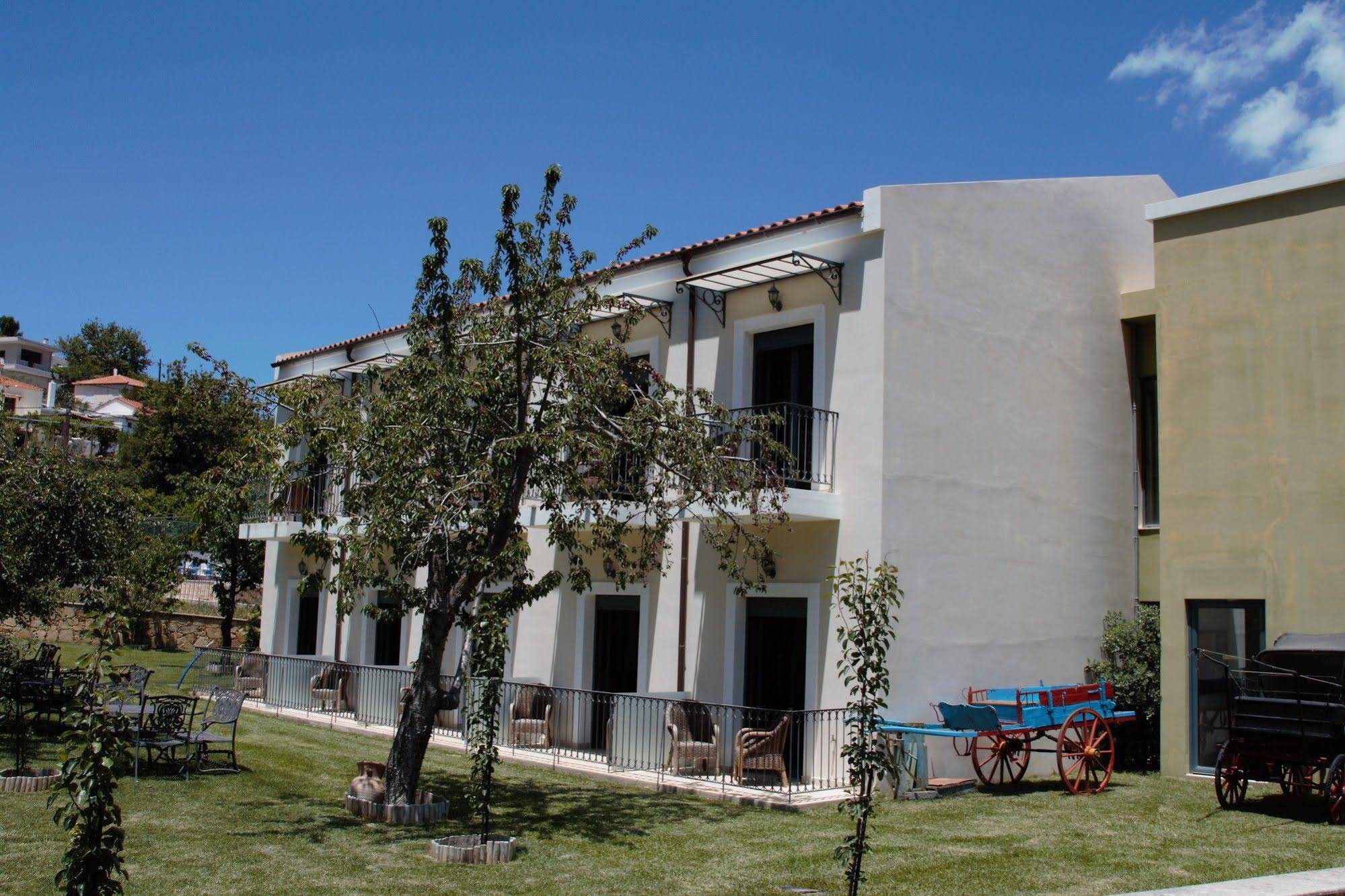 Alexander Hotel Gerakari