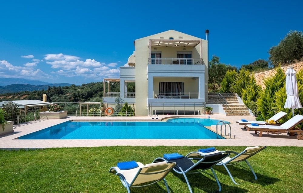 Athinais Villa