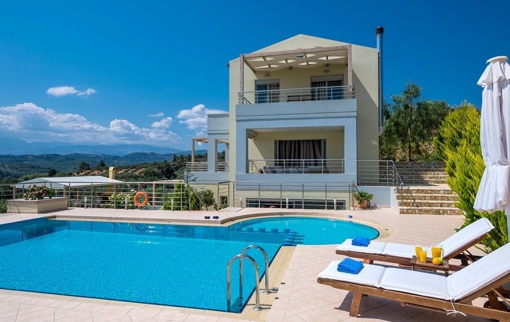 Athinais Villa