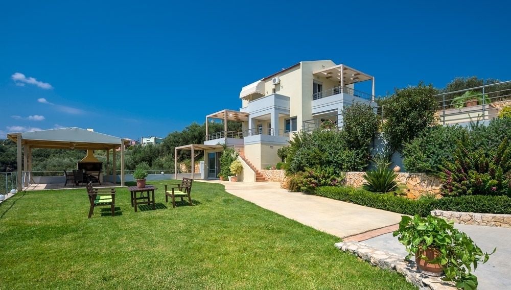 Athinais Villa