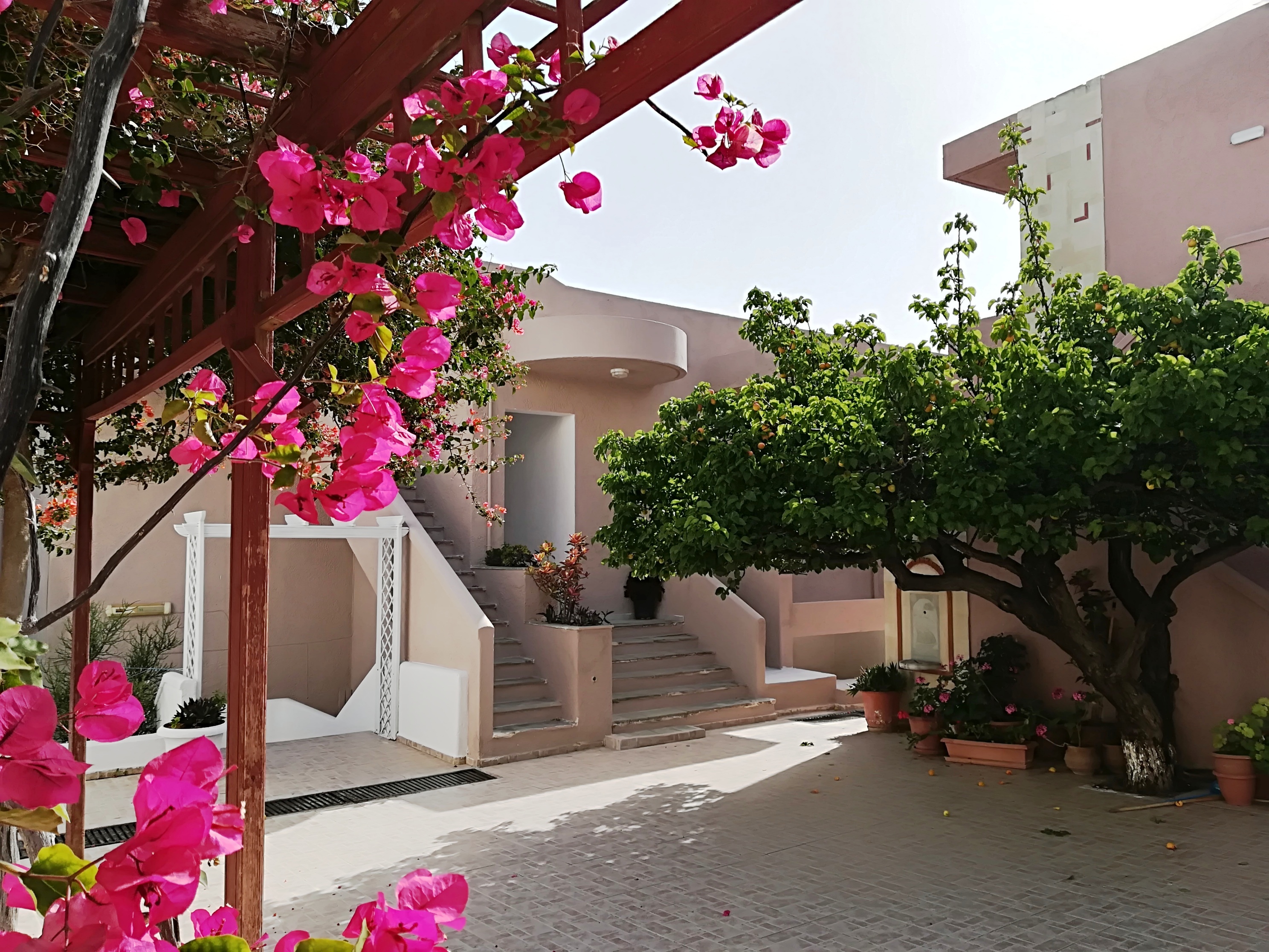 Erato Hotel