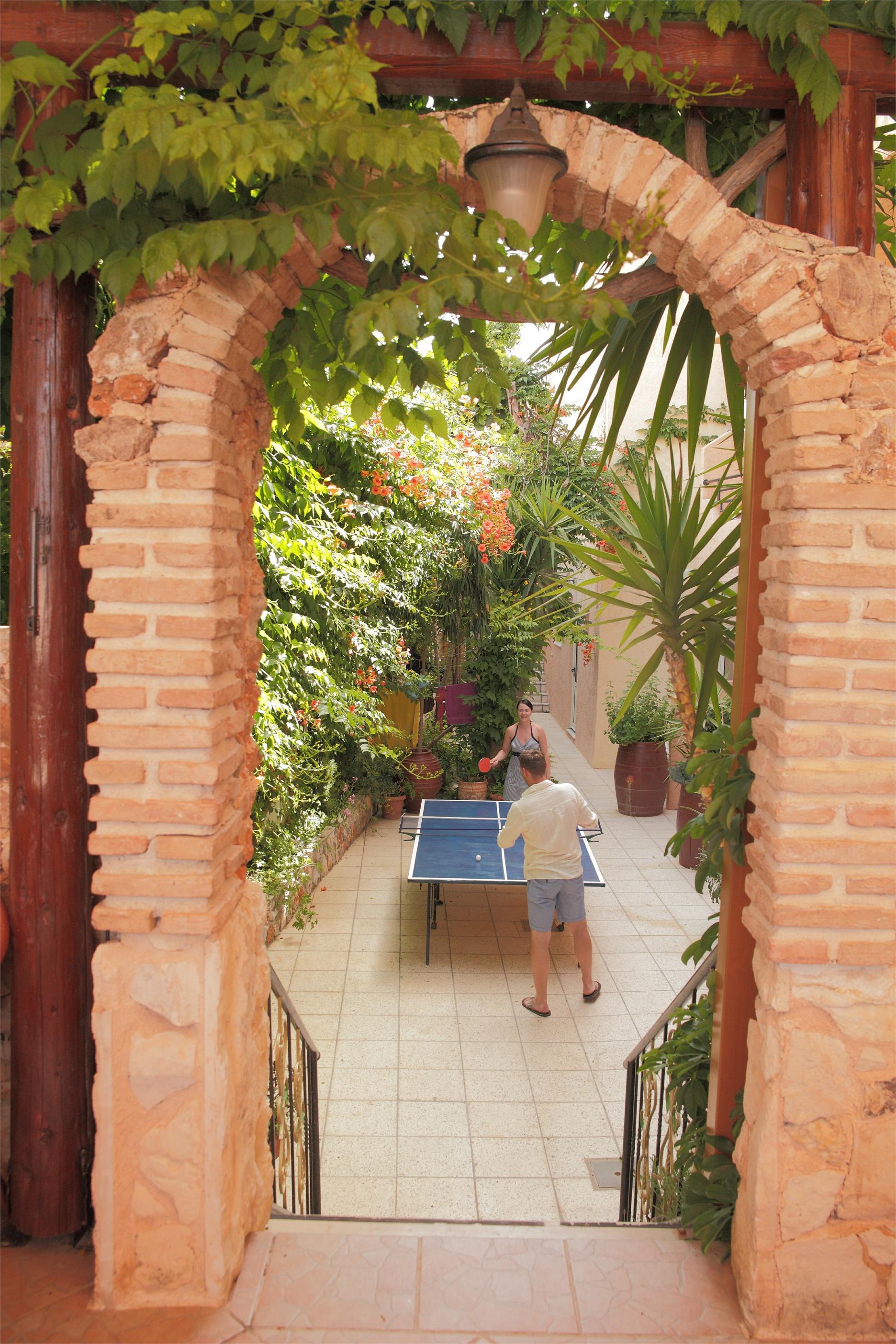 Erato Hotel