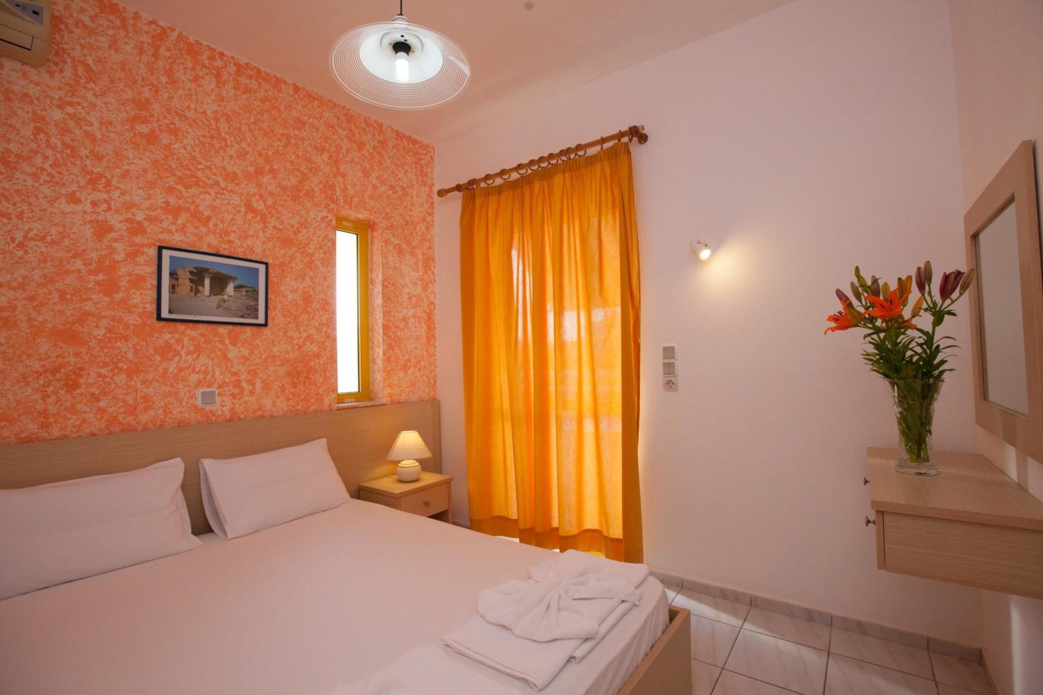 Cosmi Apartments By Estia