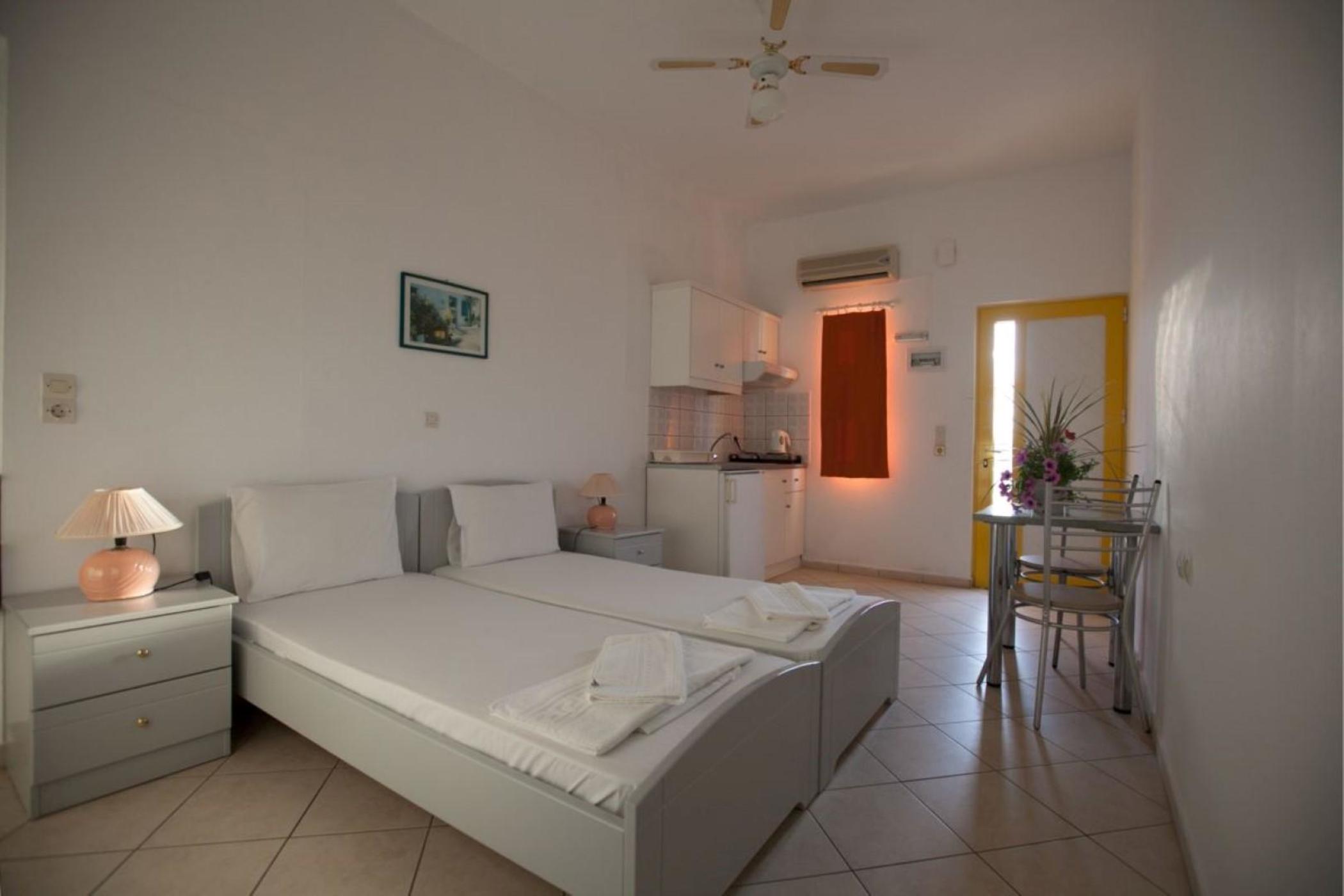 Cosmi Apartments By Estia