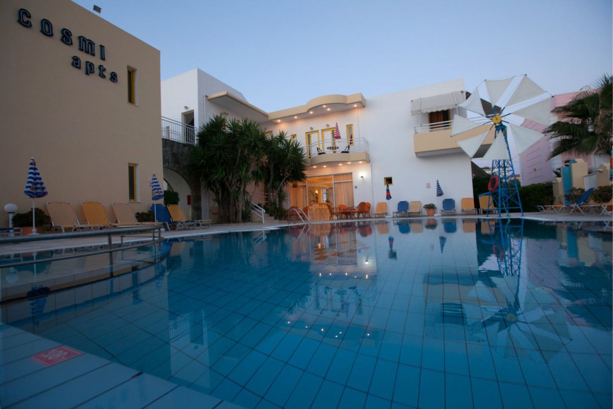 Cosmi Apartments By Estia