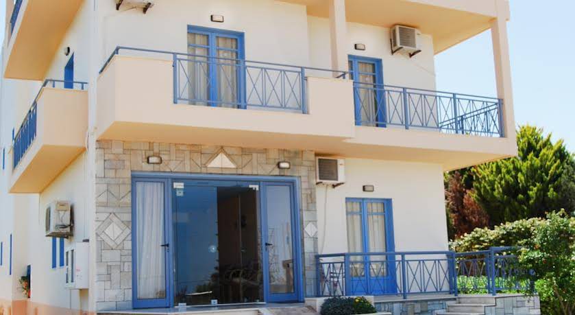 Kleanthi Studios & Apartments