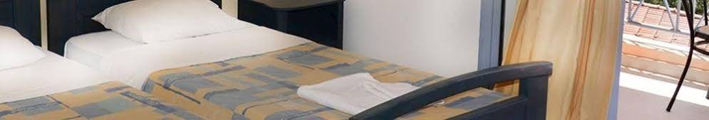 Kleanthi Studios & Apartments