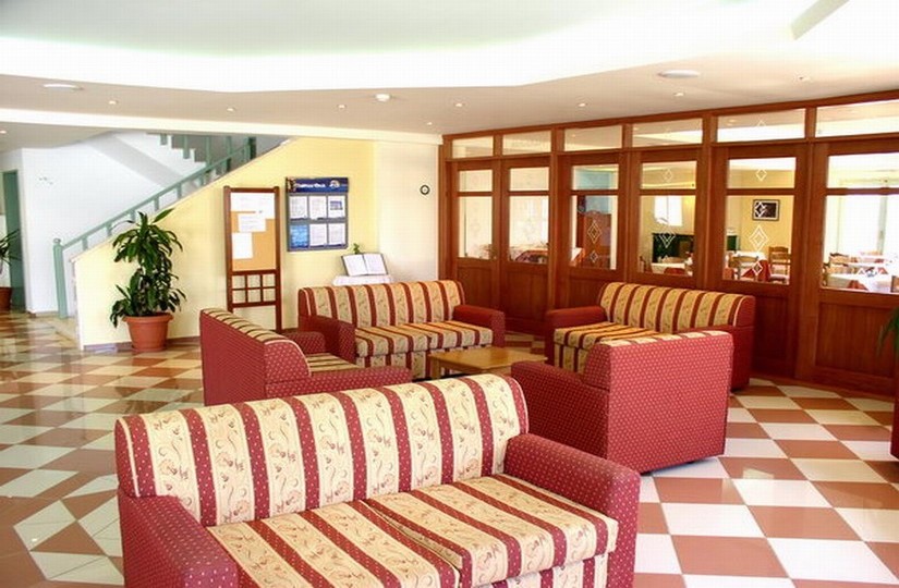 Noble Hotel & Suites