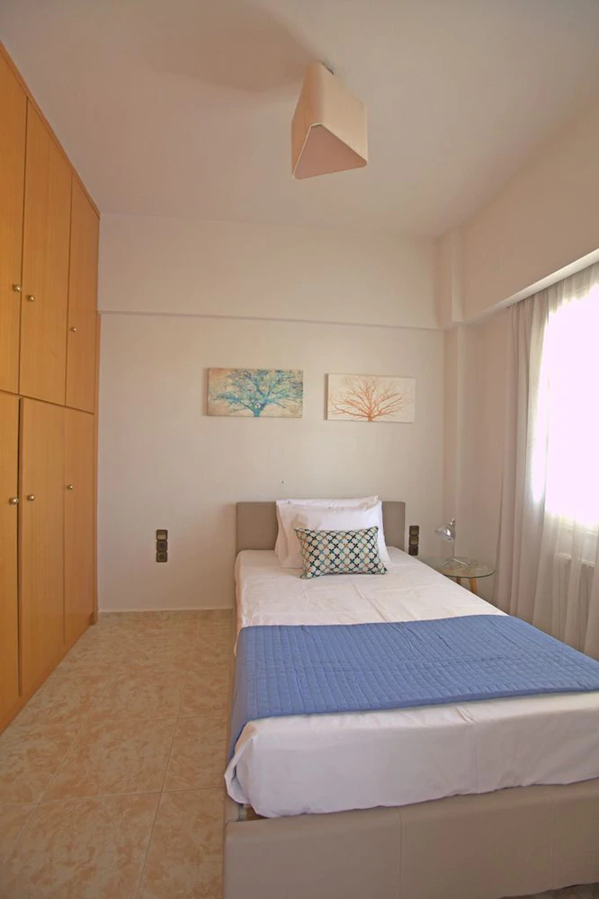 Niriides Home