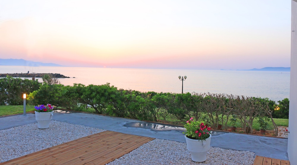 Villa Almyra