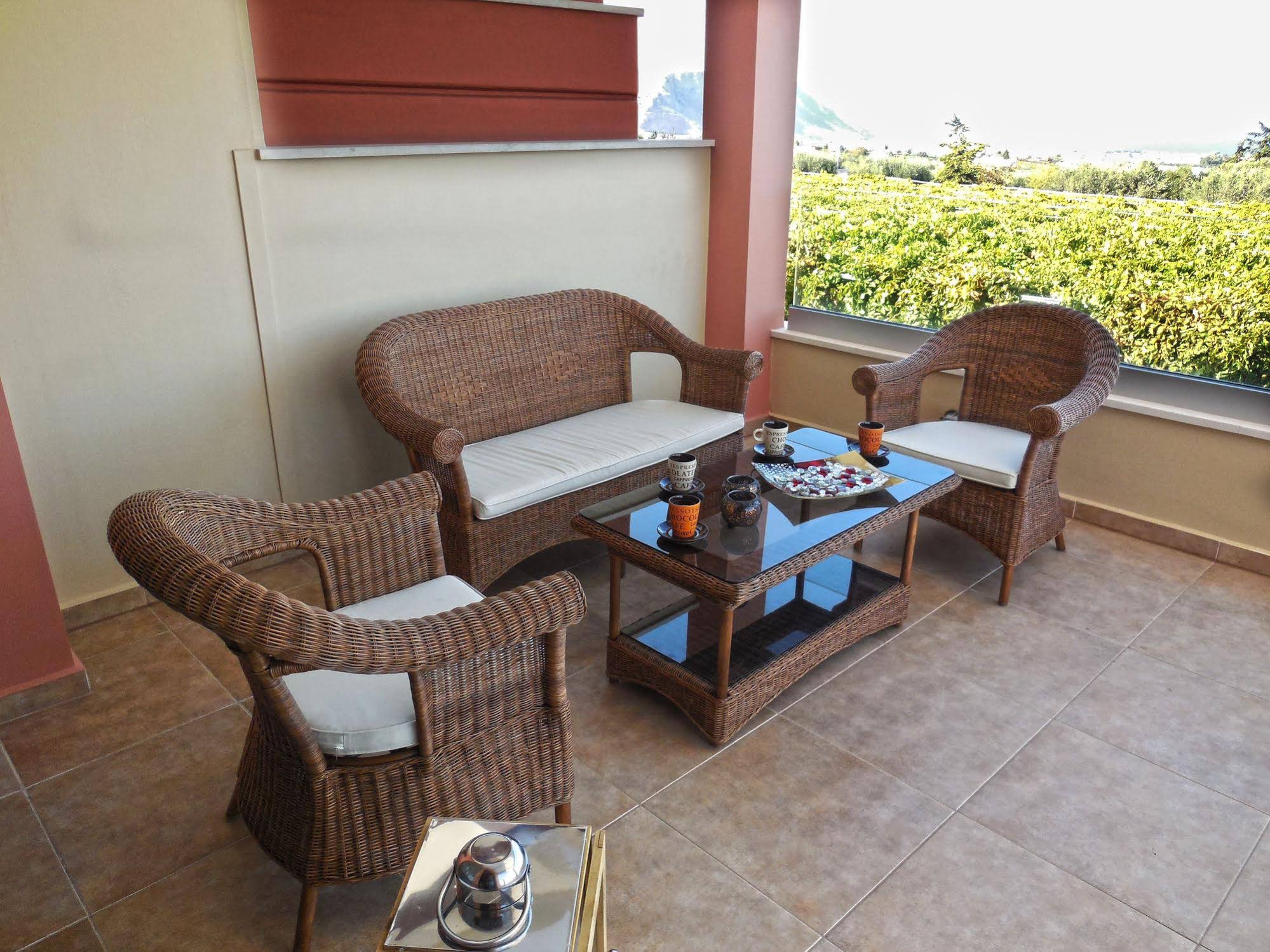 Cretan Vineyard Hill Villa