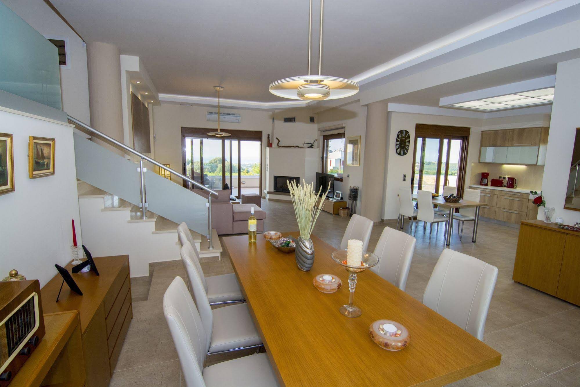 Cretan Vineyard Hill Villa