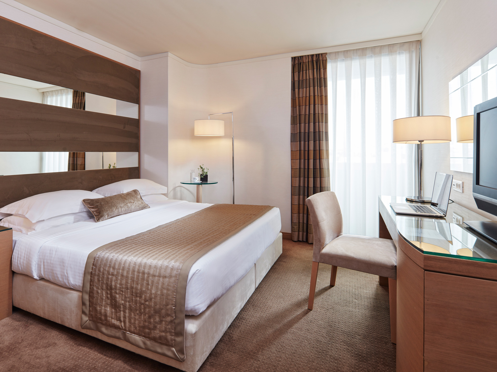 Galaxy Hotel