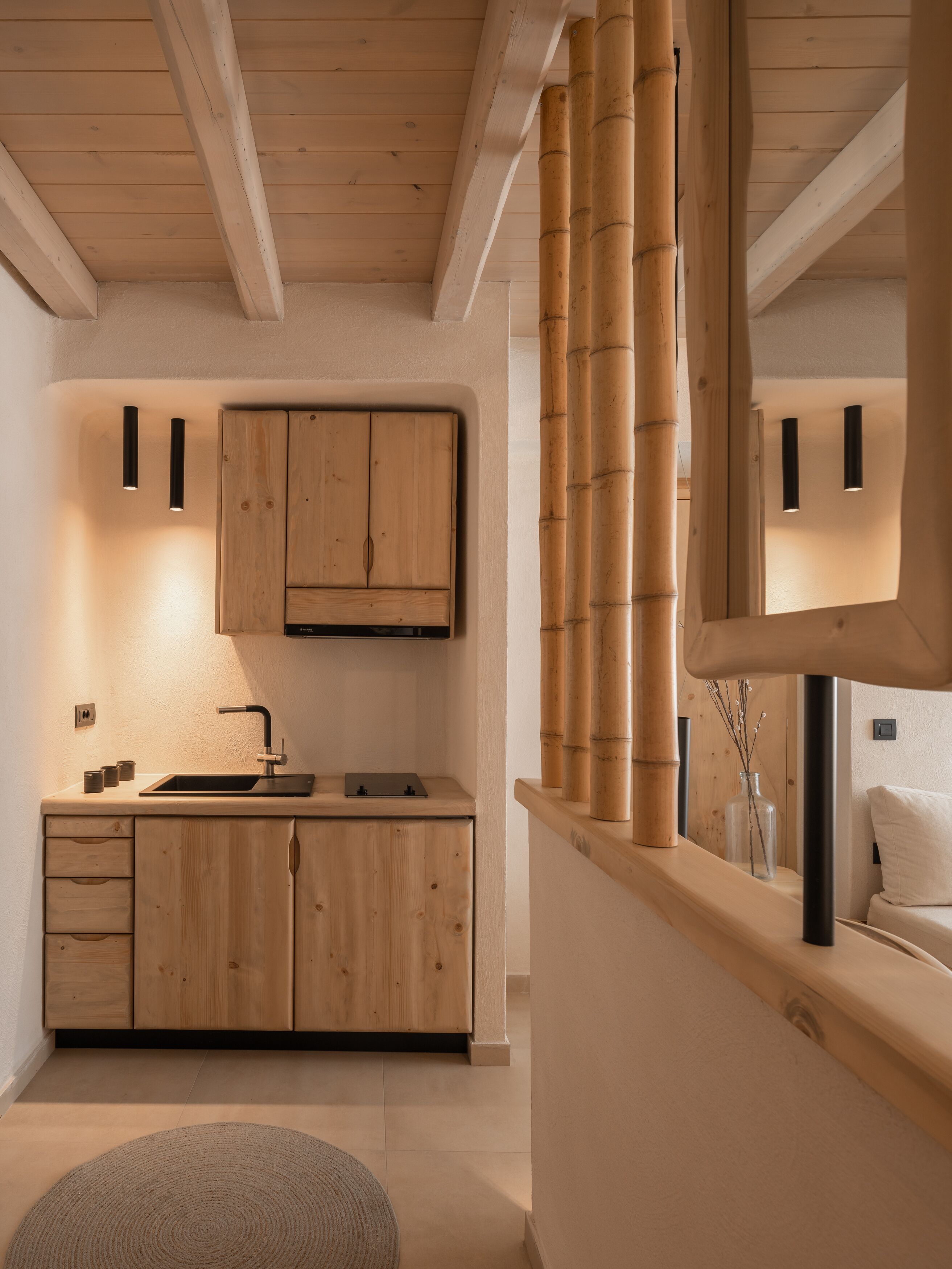 Manili Boutique Suites & Villas