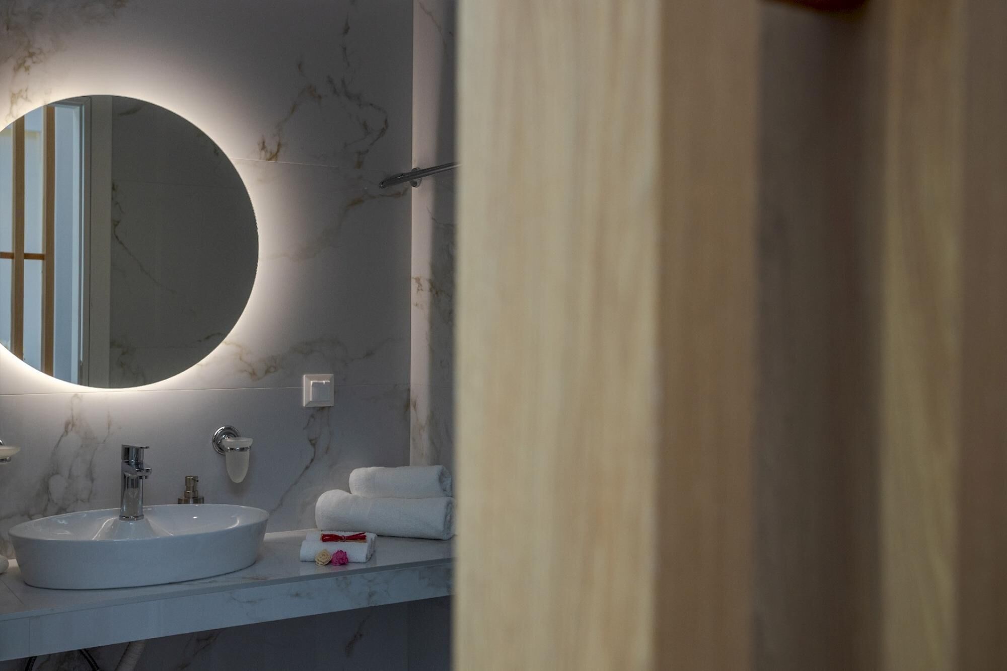 Myra Mare White Suite by Estia