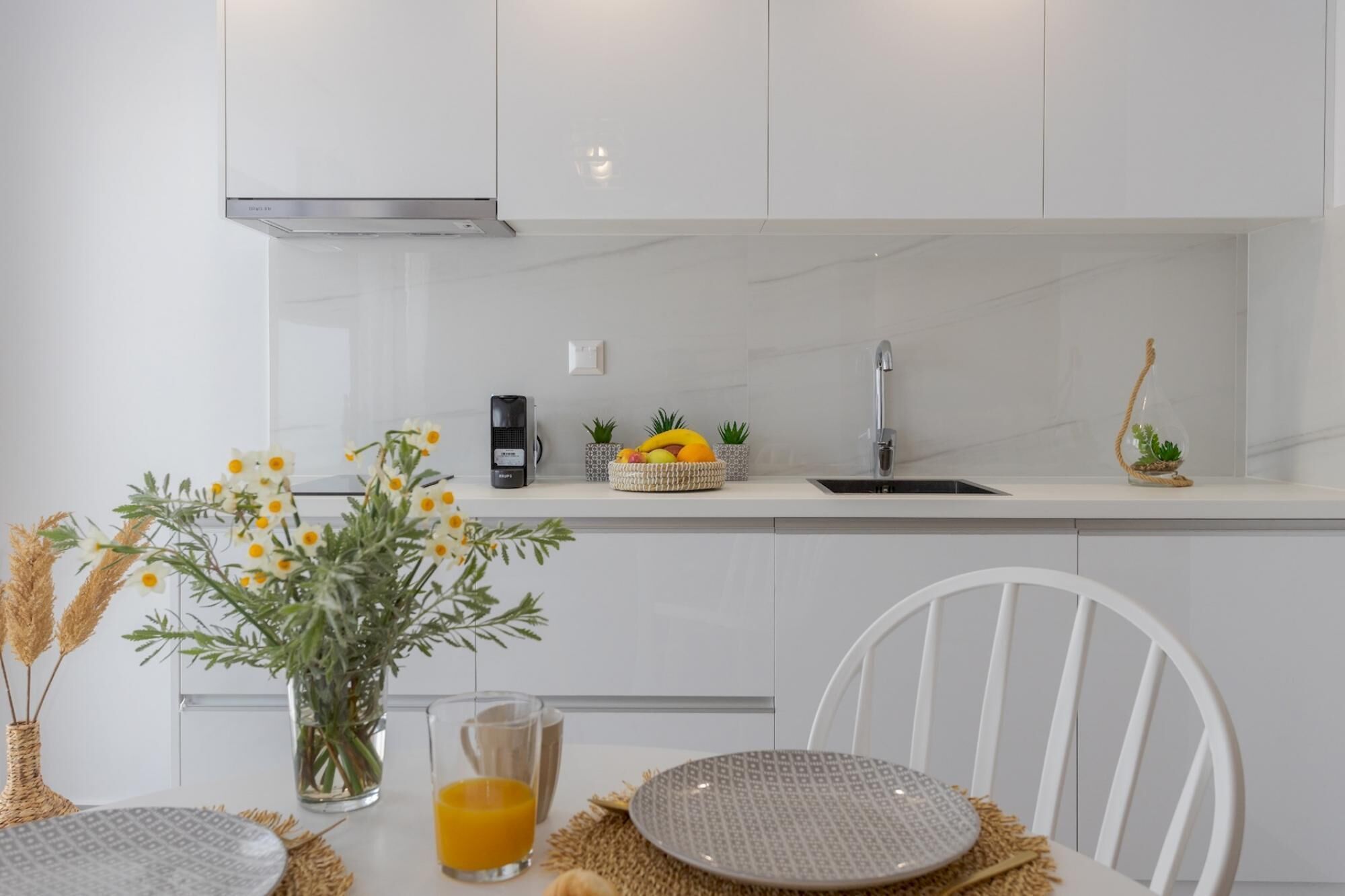 Myra Mare White Suite by Estia