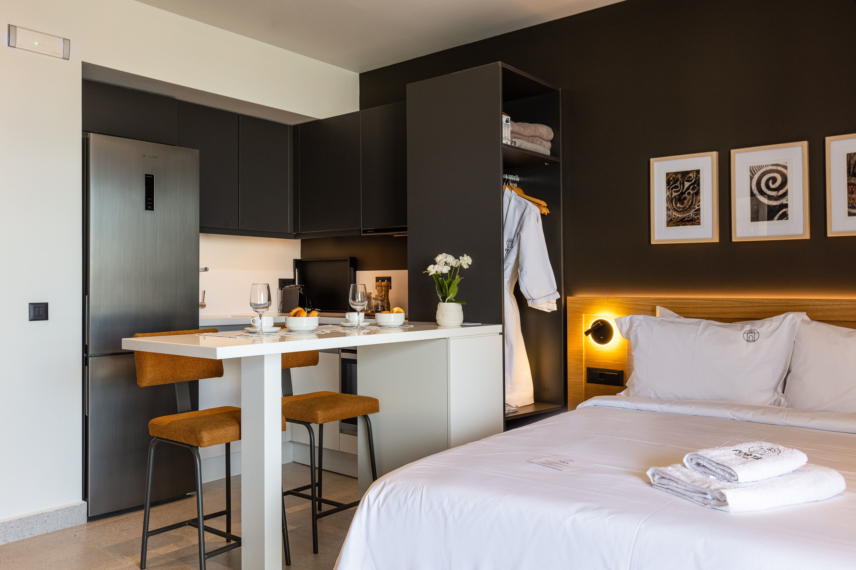 Porta Suites
