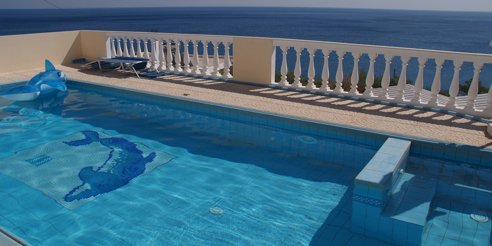 Achlia Apartments & Villas