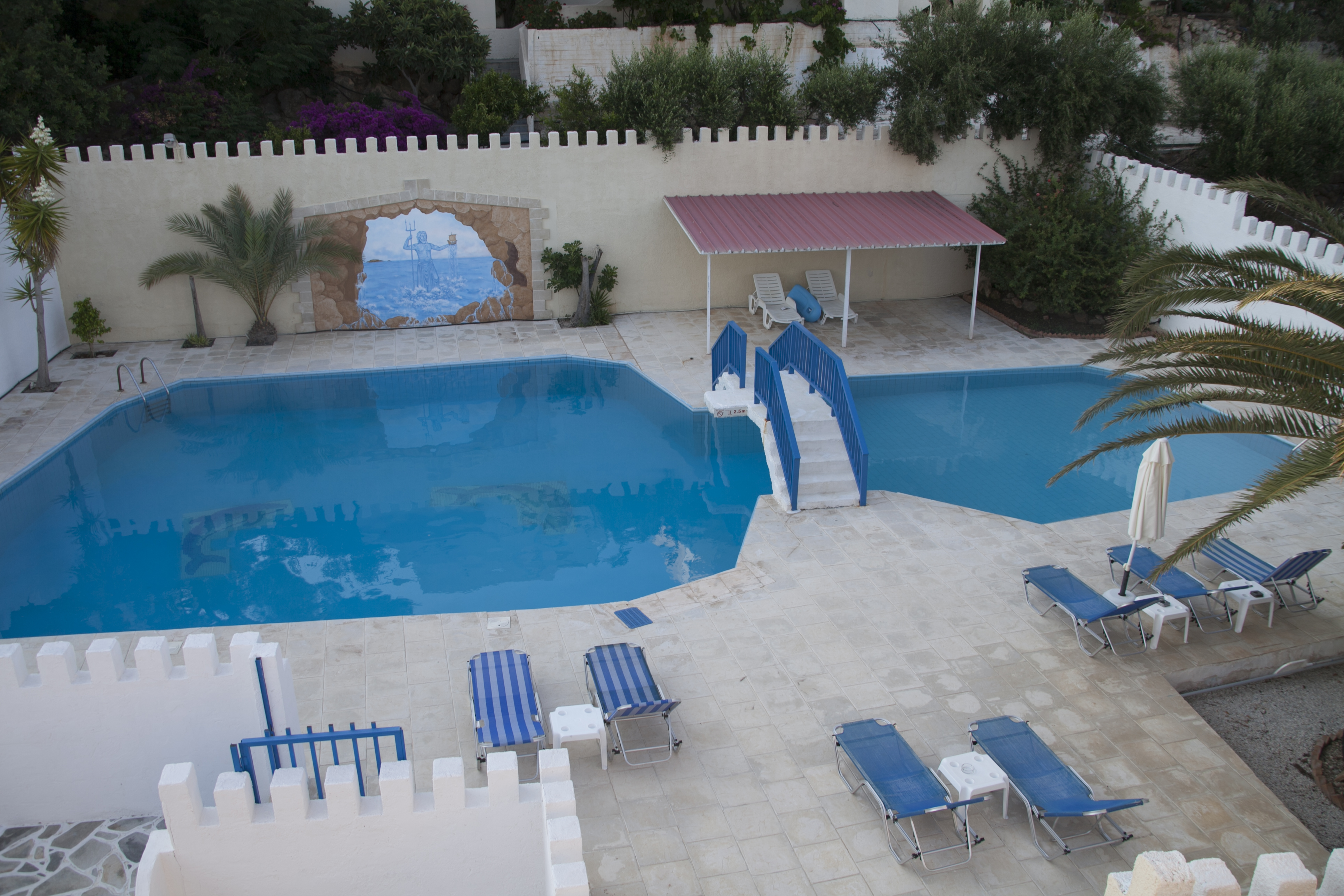 Achlia Apartments & Villas