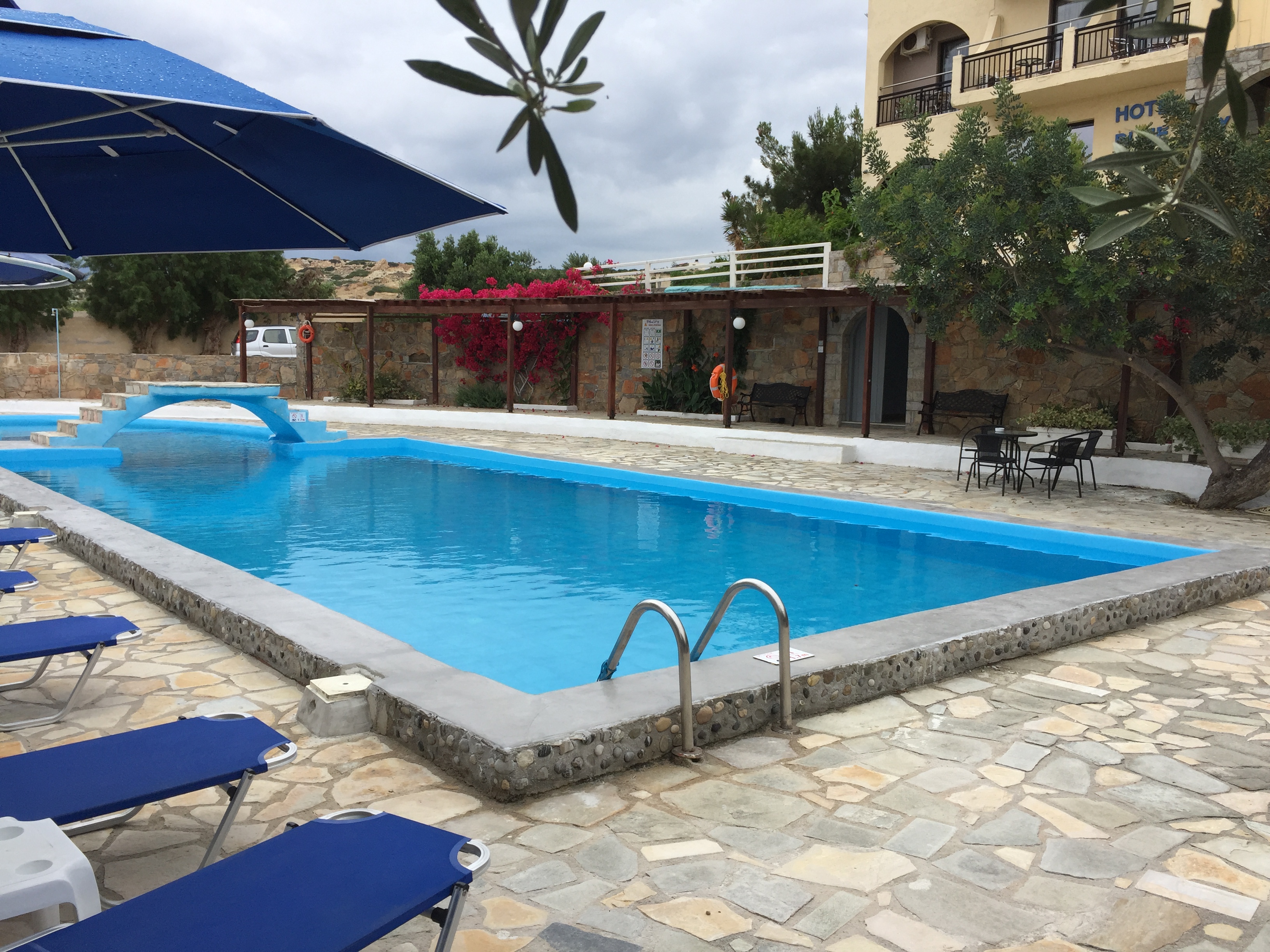 Blue Sky Hotel