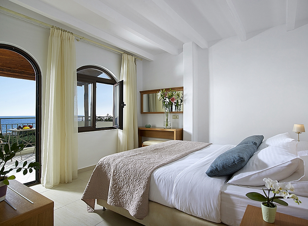 Coriva Beach Hotel & Bungalows