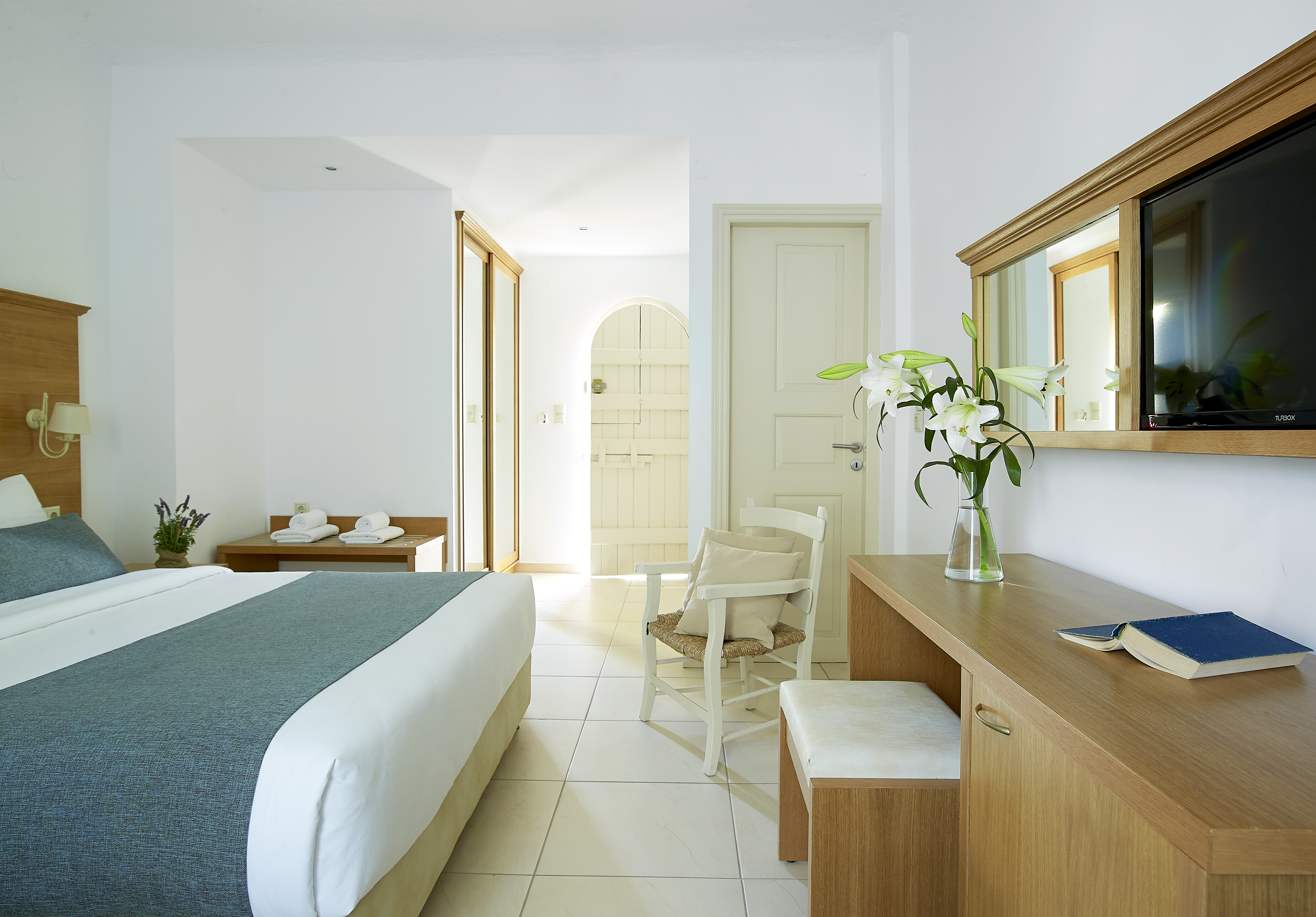 Coriva Beach Hotel & Bungalows