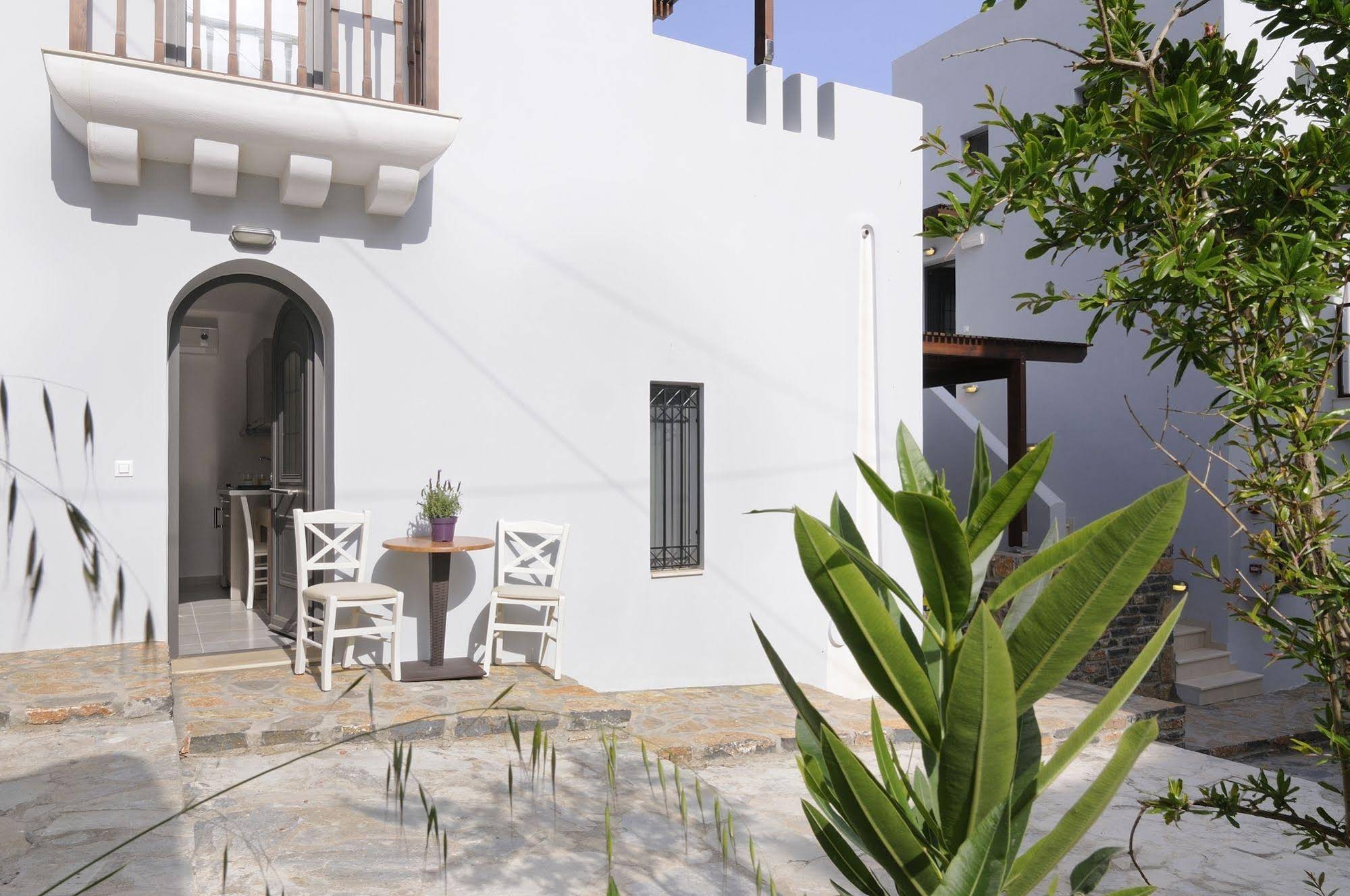 Myrtos Mare Suites