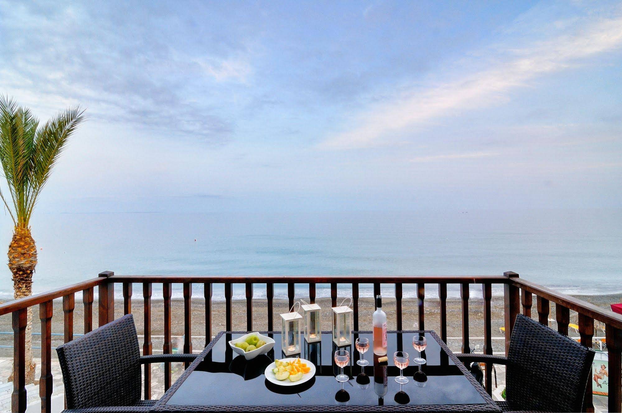 Myrtos Mare Suites